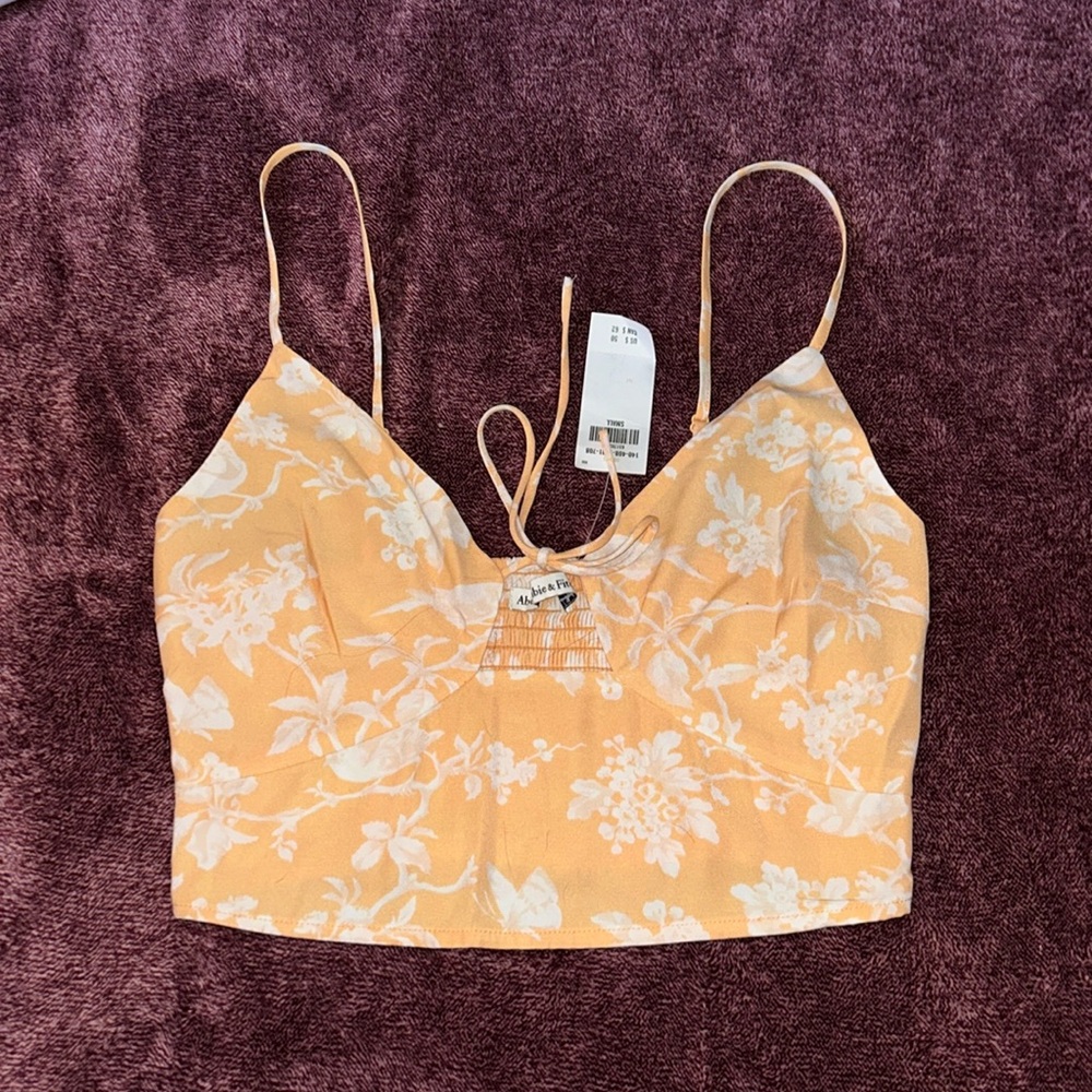 Abercrombie and fitch top